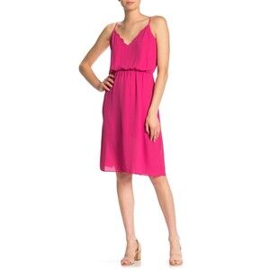 Socialite Women's Scalloped V-Neck Side Silt Midi Dress Hot Pink Size S
